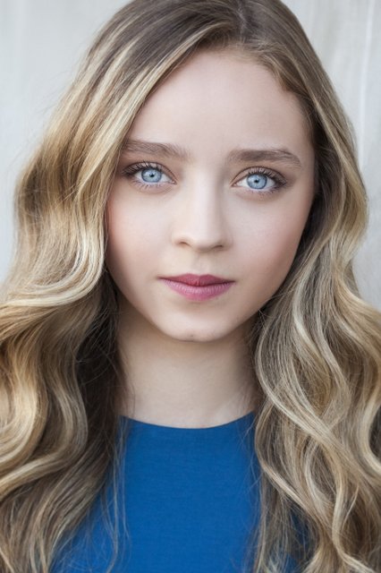 Madeleine Arthur