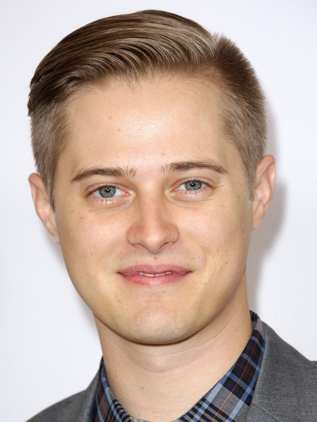 Lucas Grabeel