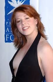 Lynsey Bartilson