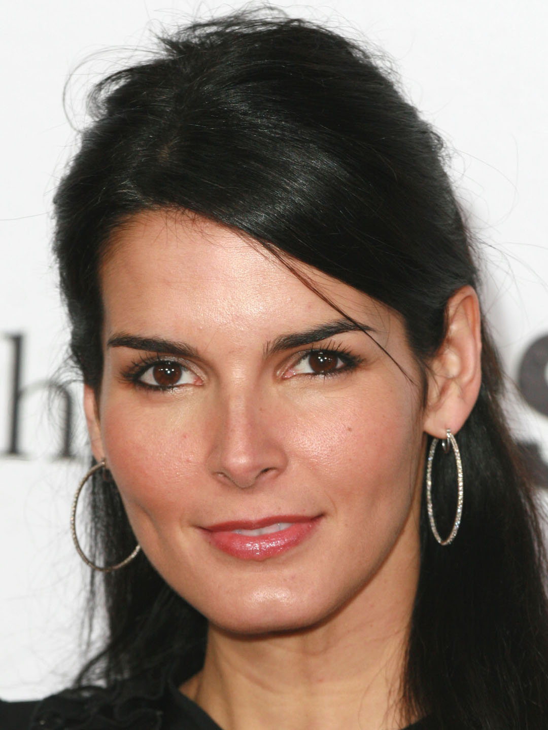 Angie Harmon