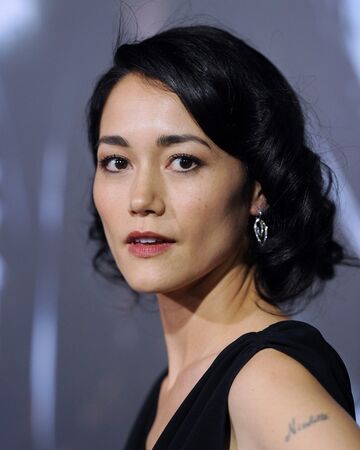 Sandrine Holt