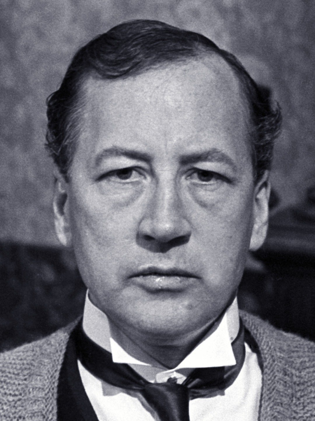Bernard Hepton