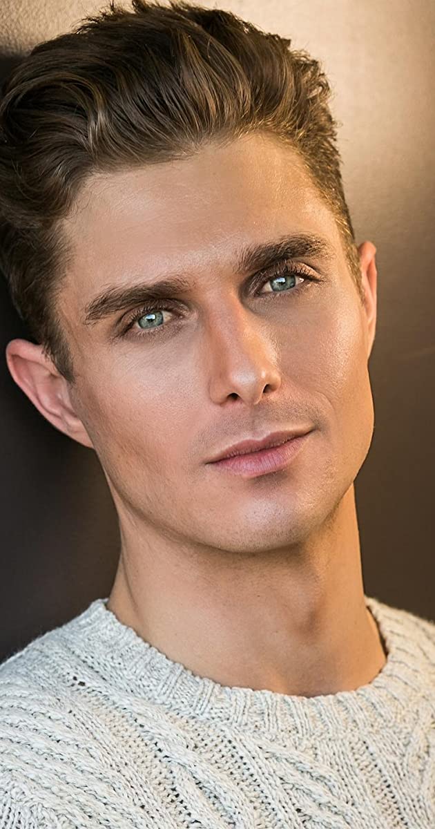Alex Cubis