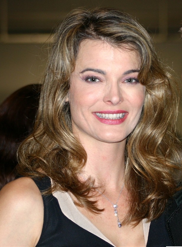 Stephanie Romanov