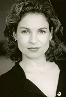 Linda Cash