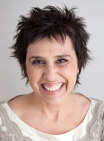Silvia Kahn