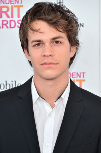 Johnny Simmons