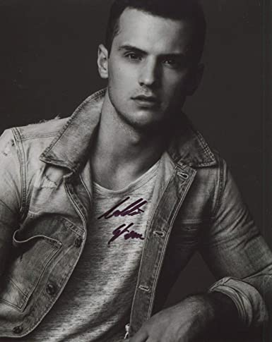 Freddie Stroma
