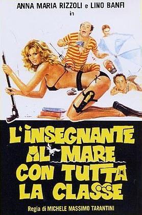 L'insegnante al mare con tutta la classe